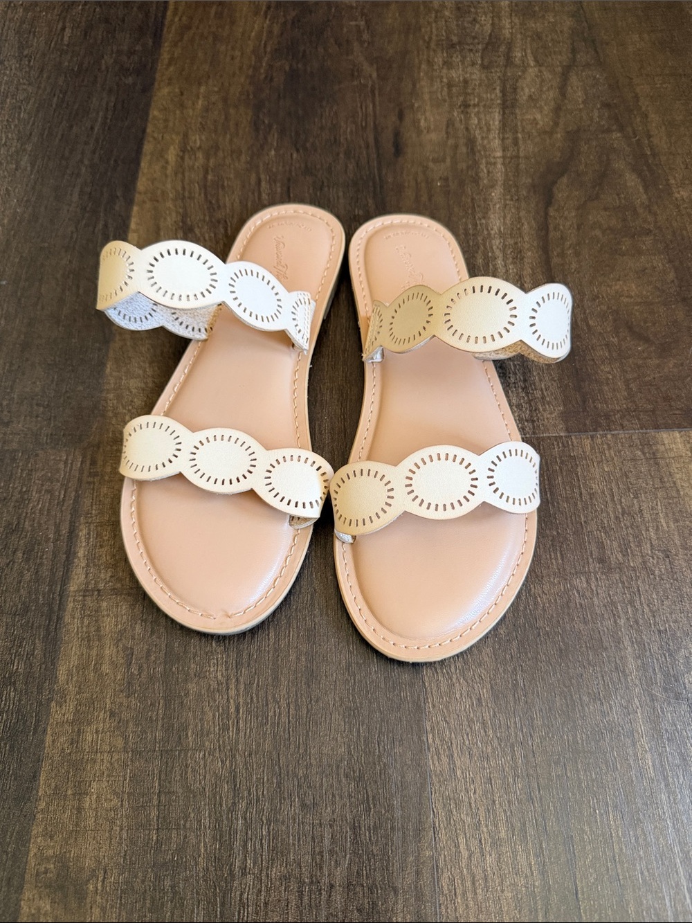 Universal Thread White Scalloped Double-Strap Sandals with Nude Footbed